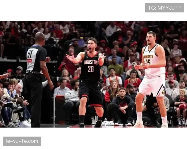 戴维斯边路突破点成焦点，球队战术新变革引热议