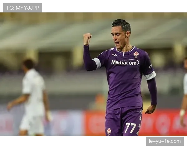 佛罗伦萨防线稳固状态回升,新赛季剑指佳绩 佛罗伦萨防线稳固状态回升,新赛季剑指佳绩