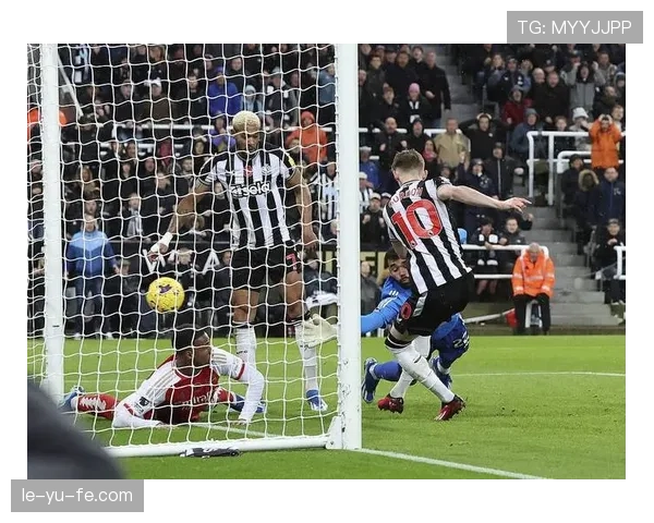 吉马良斯战术奏效，面对强敌表现出色展现强大实力