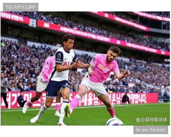 英超战局再升级：主帅深度剖析球队挑战与机遇，亮点表现引关注