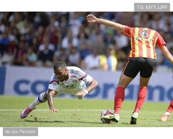 赫尔城老虎军团状态回暖,豪取连胜开启新赛季稳健征程 赫尔城老虎军团状态回暖,豪取连胜开启新赛季稳健征程